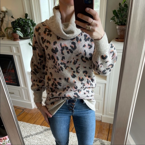 Anthropologie Emmy cowl-neck tunic sweater. - Picture 2 of 12